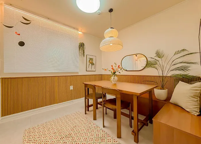5-minute Walk From 동대문, Ddp Seongsu, Jongno, And Ktx Cheongnyangni Station アパート